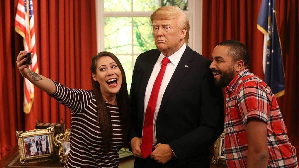 Воскова фігура Трампа Воскова фігура Трампа