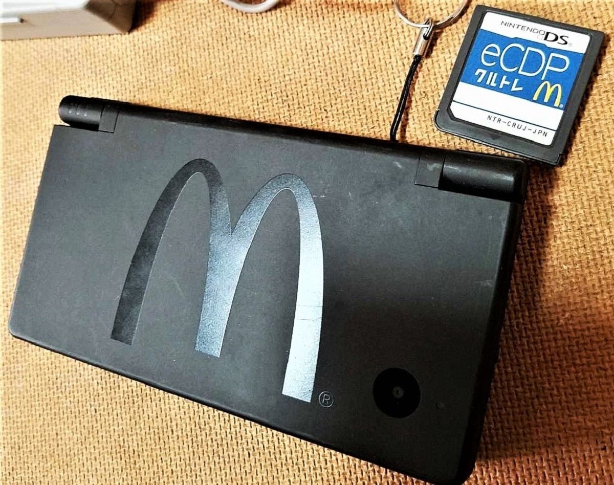 Ютубер опублікував фільм про рідкісну відеогру для працівників McDonald's від Nintendo DS
