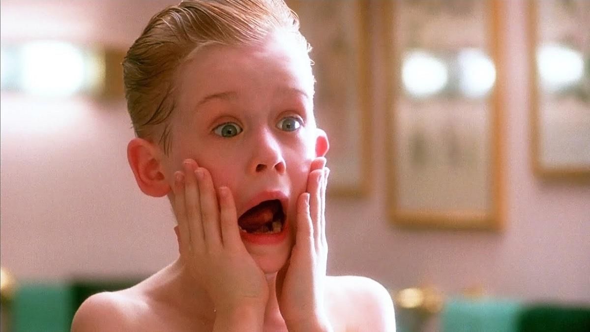 Девятилетнего мальчика называют двойником Кевина Маккаллистера из "Один дома": как он выглядит Девятилетнего мальчика называют двойником Кевина Маккаллистера из "Один дома": как он выглядит