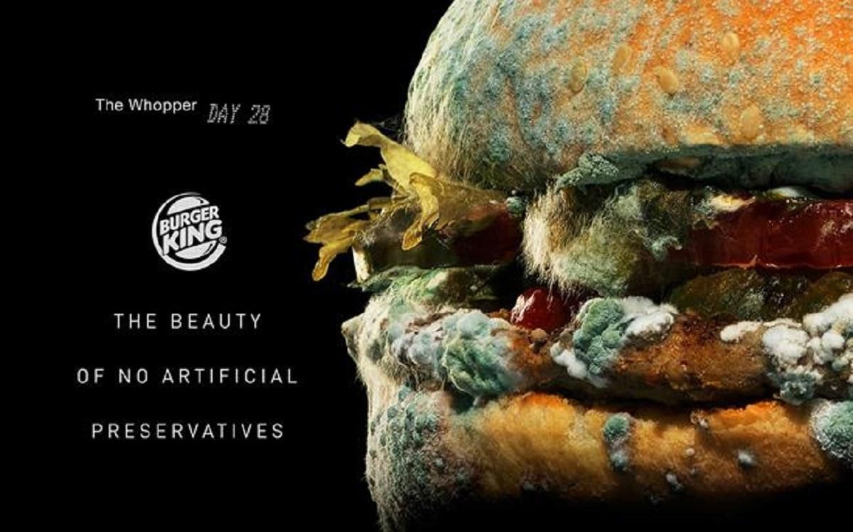 Найкреативніша реклама 2020 року – скандальний запліснявілий бургер від Burger King:  відео      Найкреативніша реклама 2020 року – скандальний запліснявілий бургер від Burger King:  відео