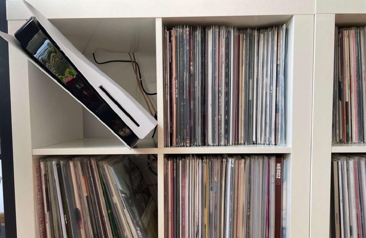 Куда поместится моя консоль: IKEA создала картонные копии PS5 и Xbox Series X Куда поместится моя консоль: IKEA создала картонные копии PS5 и Xbox Series X