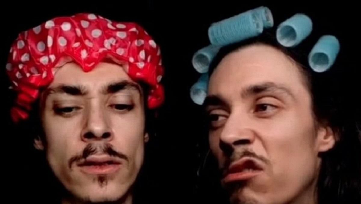 Звезда тикток превращает любые интернет-комментарии в пронзительные песни: вирусные видео Звезда тикток превращает любые интернет-комментарии в пронзительные песни: вирусные видео