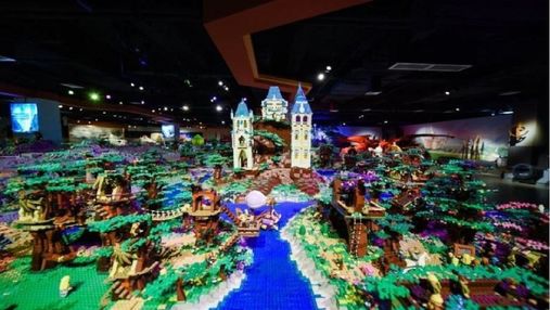Вселенная Толкина в миниатюре: самая большая инсталляция из Lego установила мировой рекорд 