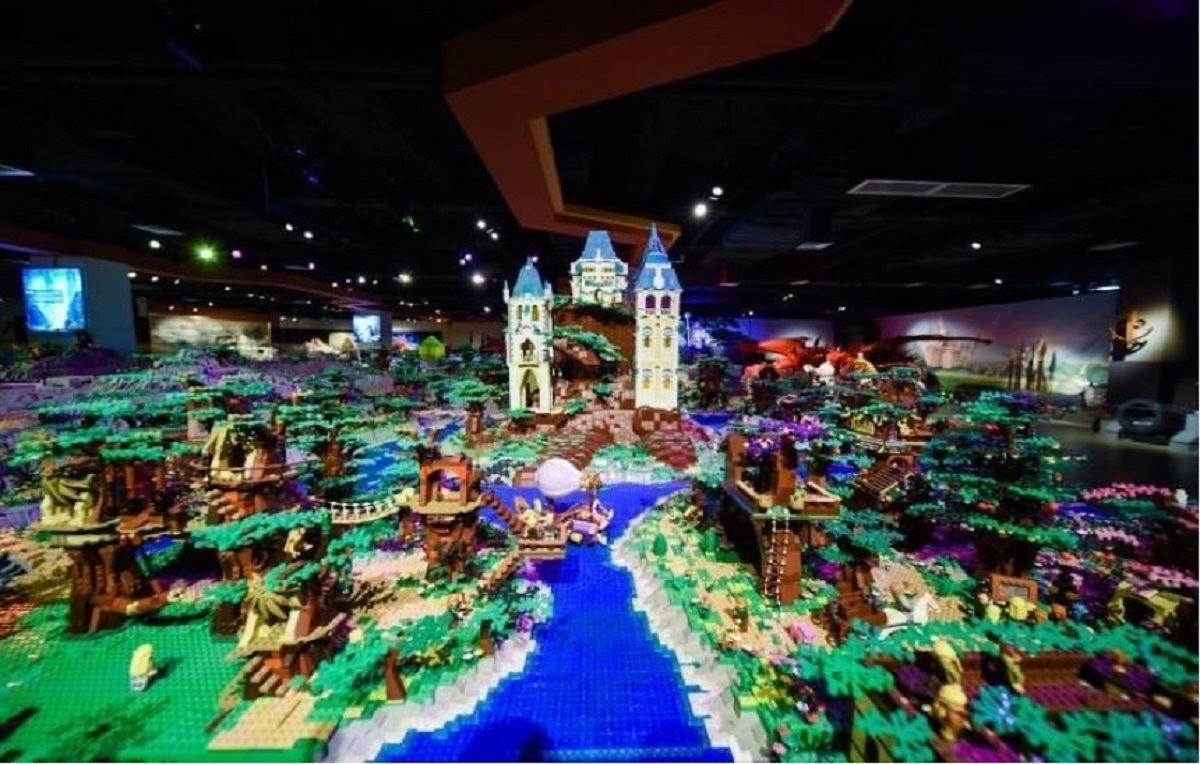 Вселенная Толкина в миниатюре: самая большая инсталляция из Lego установила мировой рекорд 