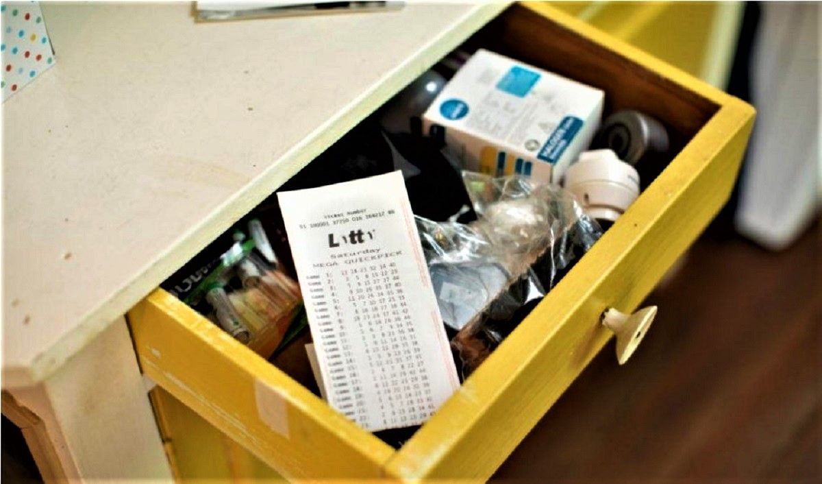 Мужчина стал миллионером, но узнал об этом только через 3 месяца Мужчина стал миллионером, но узнал об этом только через 3 месяца