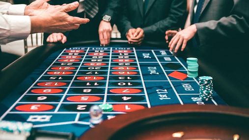 Етикет гравця: як поводити себе в казино – поради та правила