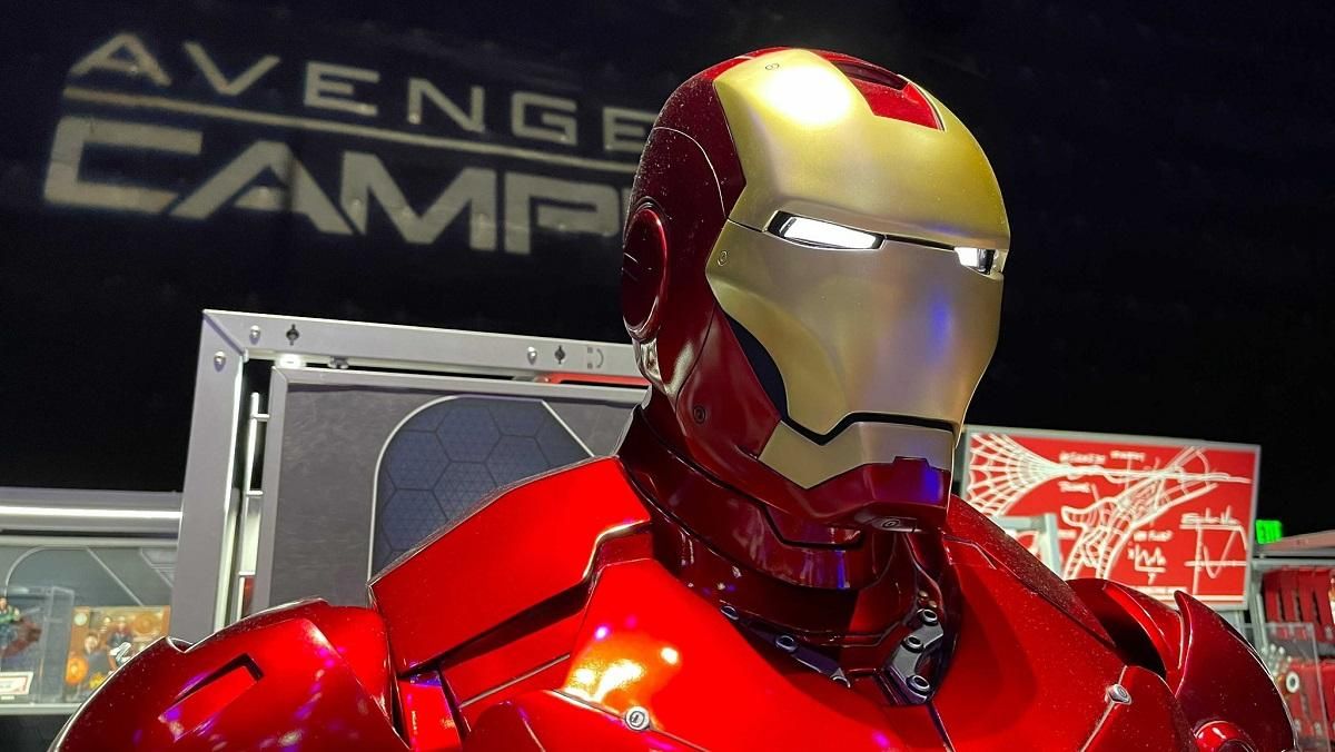Для преданных поклонников Marvel: в Диснейленде продают полноразмерную статую Железного человека Для преданных поклонников Marvel: в Диснейленде продают полноразмерную статую Железного человека