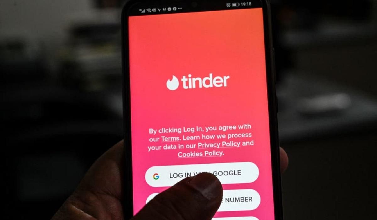 У Tinder з'явилася нова функція, яка дозволяє блокувати користувачів за номером телефону У Tinder з'явилася нова функція, яка дозволяє блокувати користувачів за номером телефону