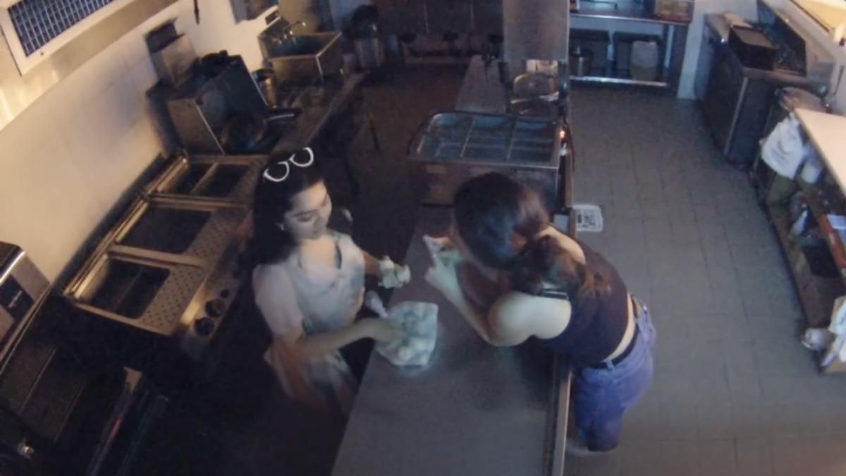 Нарушительницы варили пельмени в холодной воде Нарушительницы варили пельмени в холодной воде