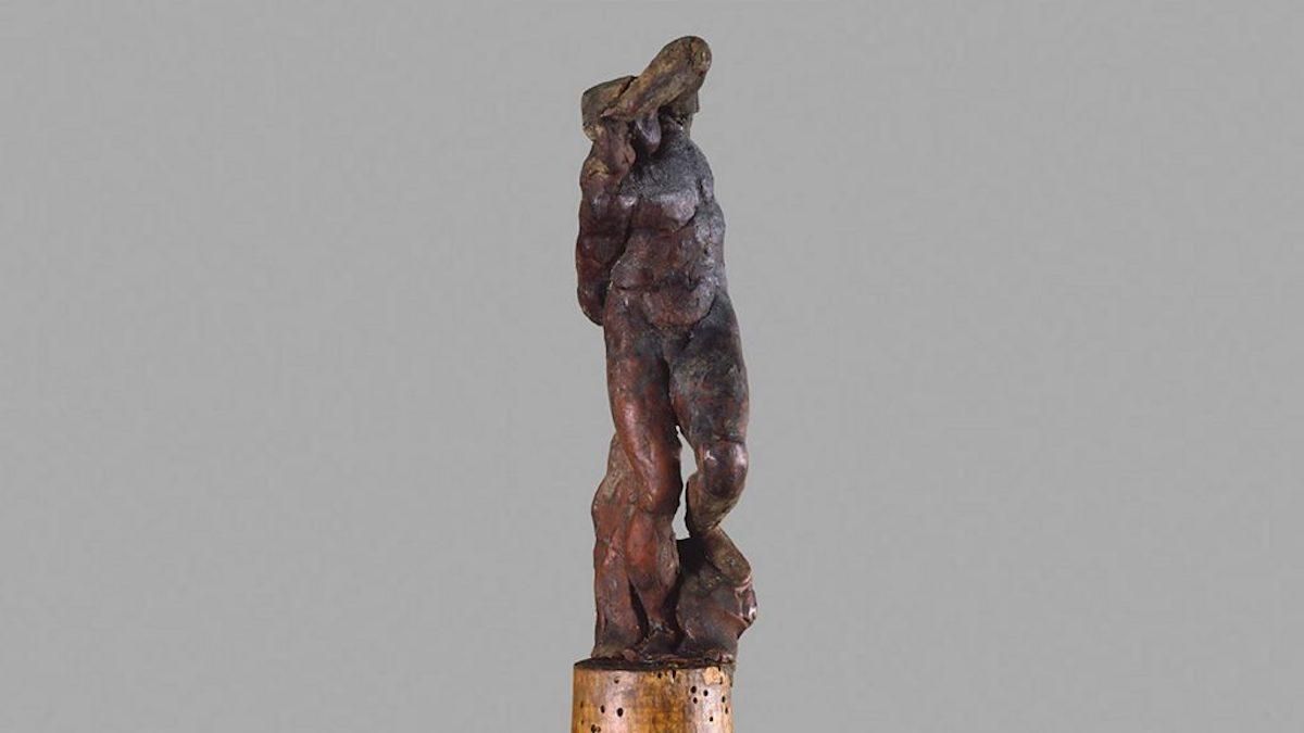 Воскова скульптура раба Мікеланджело