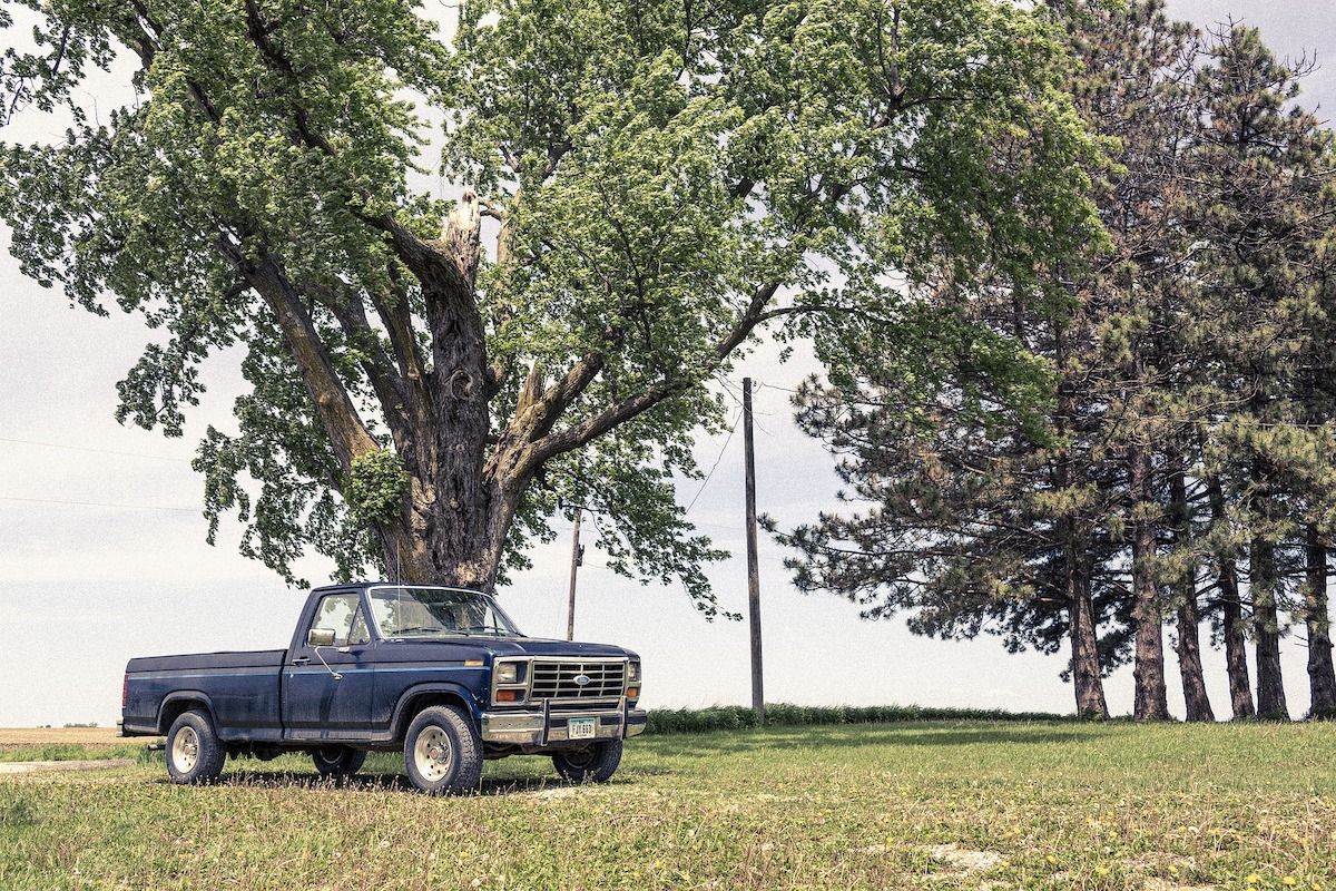 Чоловік прибирав в машині і знайшов лотерейний білет Чоловік прибирав в машині і знайшов лотерейний білет