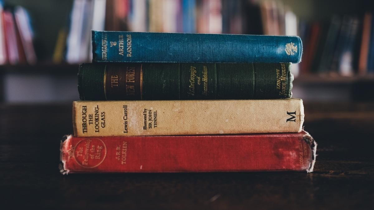 У Великій Британії чоловіка засудили до читання класичної літератури: що він зробив - Розваги У Великій Британії чоловіка засудили до читання класичної літератури: що він зробив - Розваги