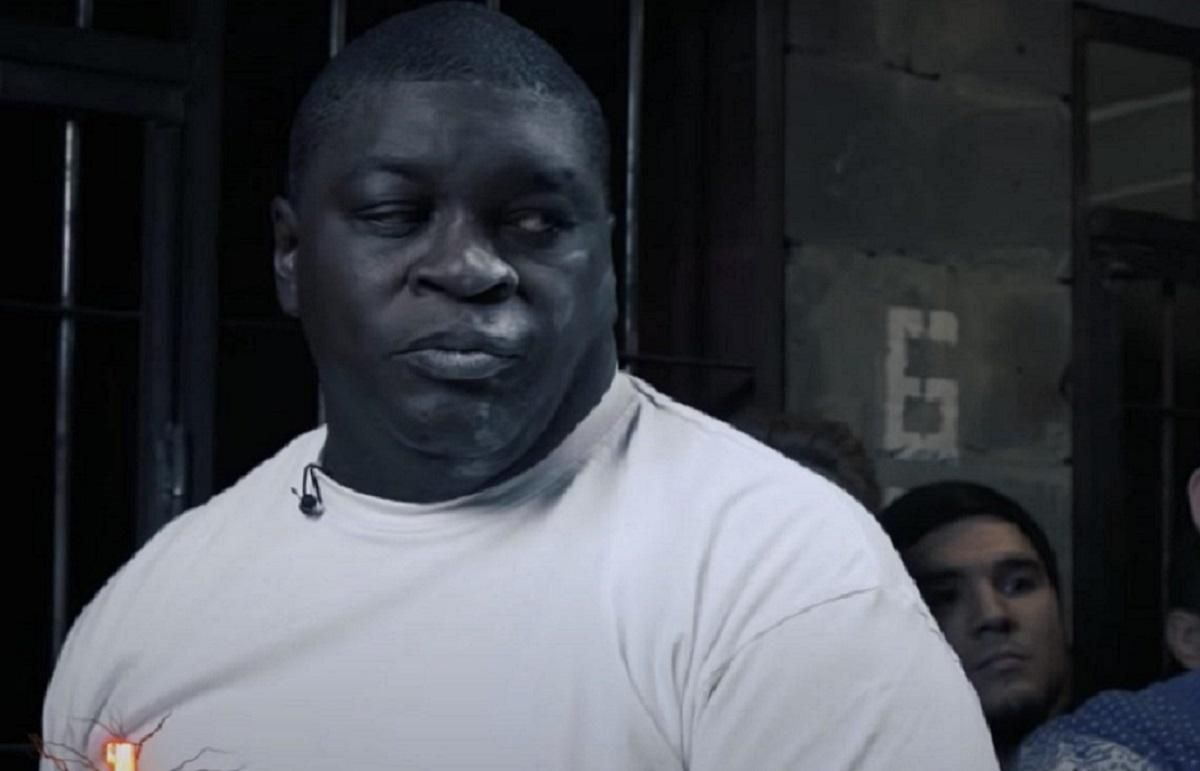 Легендарного бійця ММА Зулузиньо нокаутували на конкурсі ляпасів: видовищне відео Легендарного бійця ММА Зулузиньо нокаутували на конкурсі ляпасів: видовищне відео