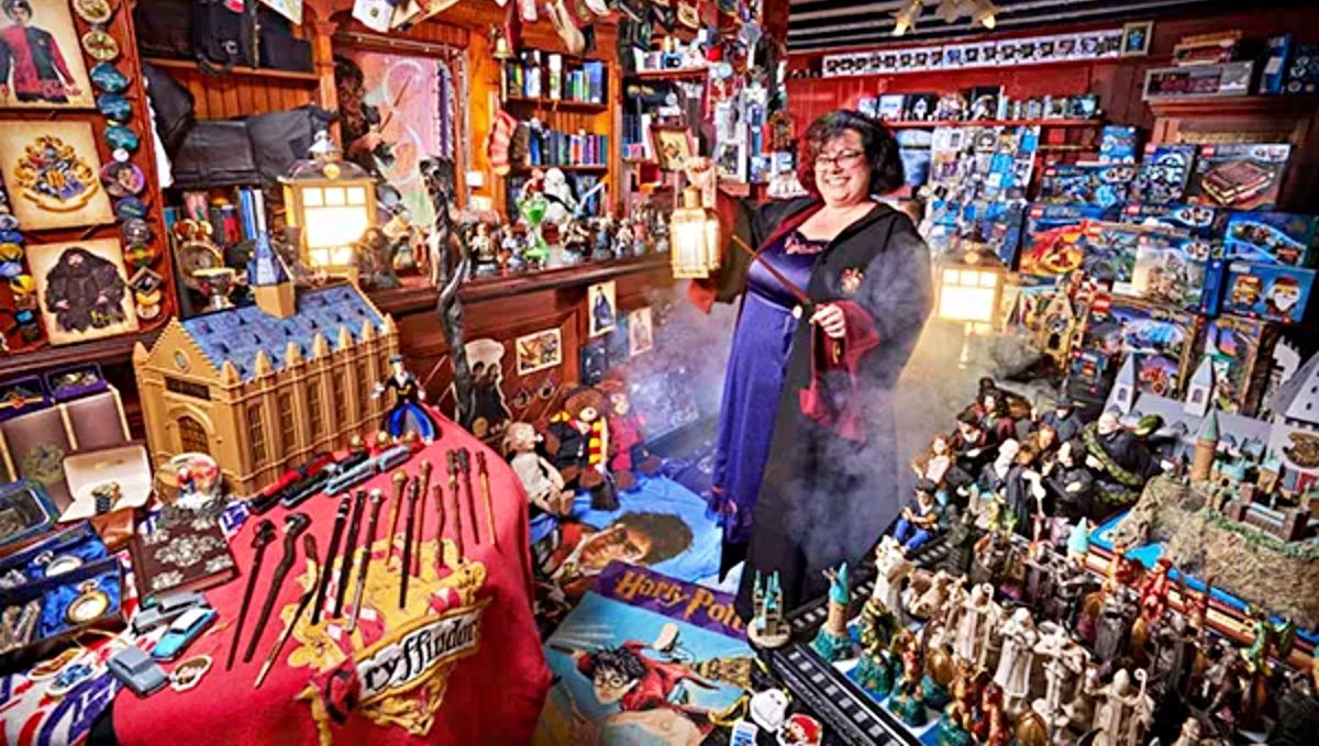 Жінка увійшла до Книги рекордів Гіннеса за величезну колекцію предметів зі світу Гаррі Поттера - Розваги
