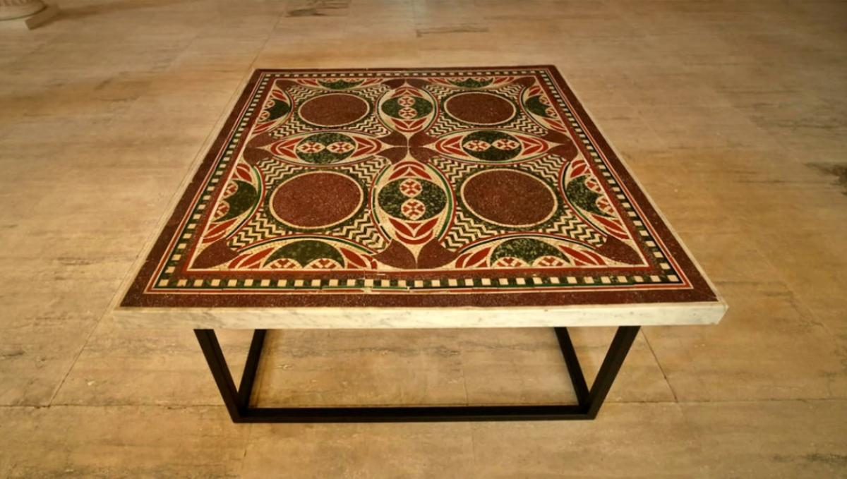 Римська мозаїка часів Калігули майже 50 років слугувала журнальним столиком: як таке можливо - Розваги