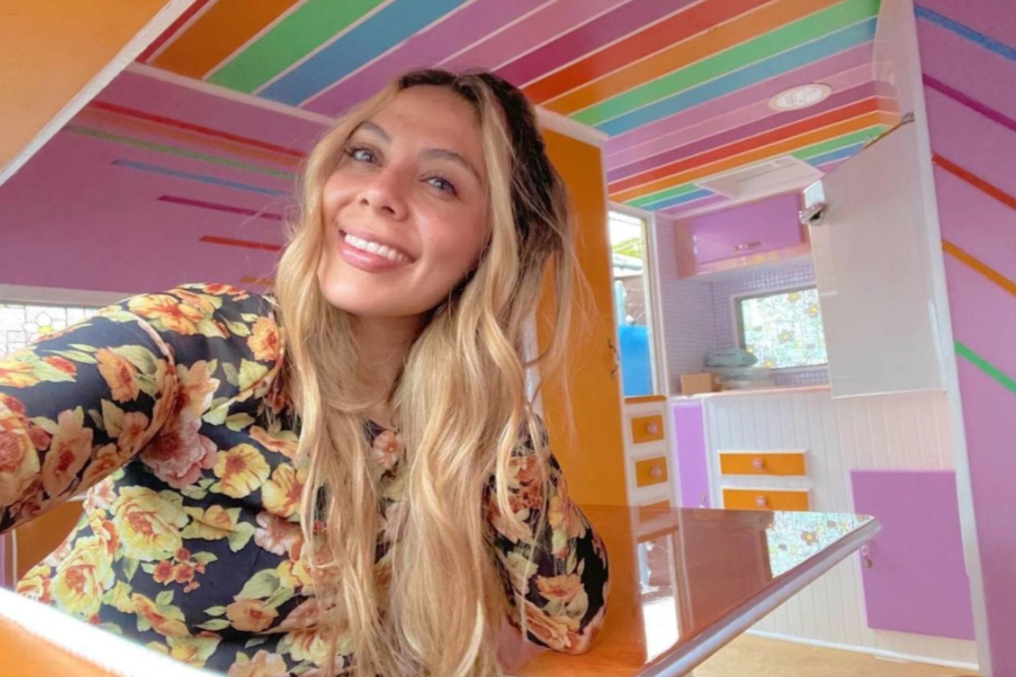 Дитяча мрія: чоловік створив для своєї дружини фургон Барбі - Розваги Дитяча мрія: чоловік створив для своєї дружини фургон Барбі - Розваги