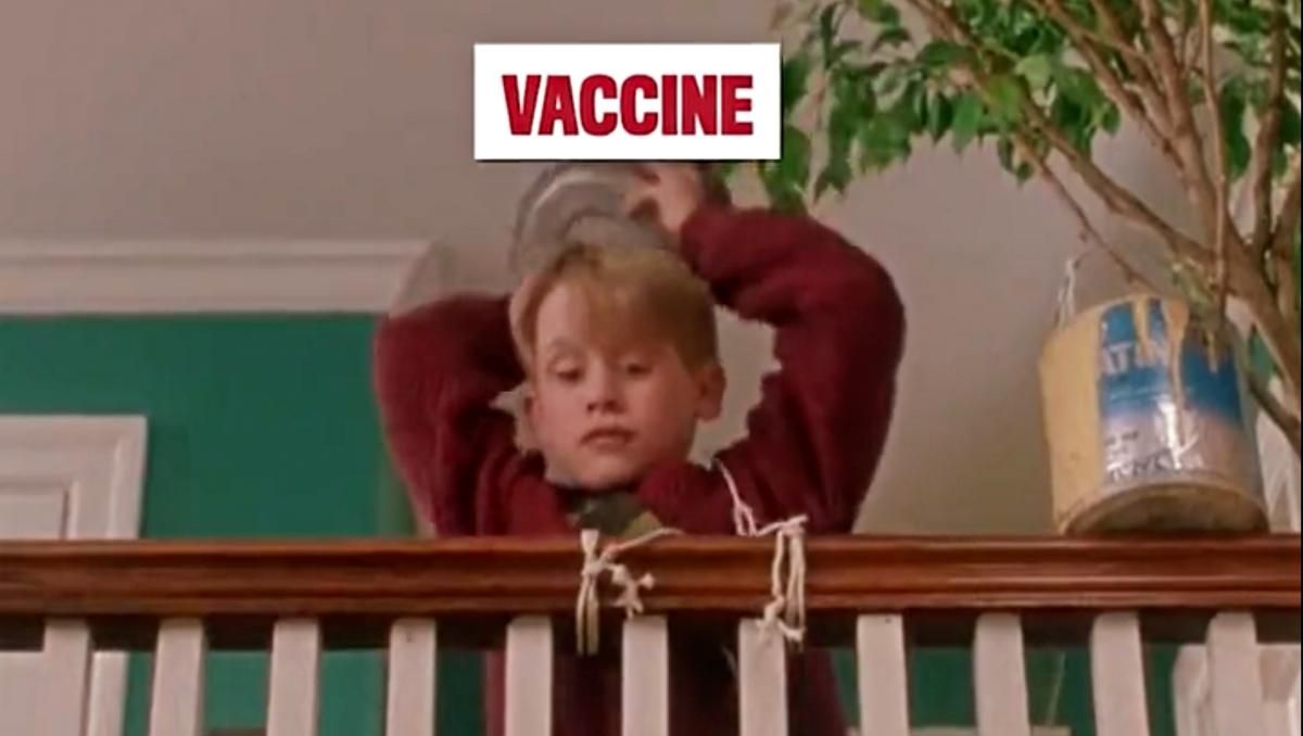 Як Кевін з COVID-19 боровся: у мережі пояснили дію вакцин на прикладі фільму "Сам удома" - Розваги