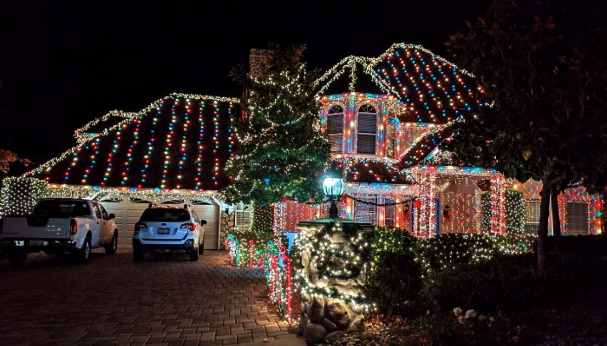 Дивовижна атмосфера: 15 разів, коли люди просто неймовірно прикрасили дім на свята - Розваги Дивовижна атмосфера: 15 разів, коли люди просто неймовірно прикрасили дім на свята - Розваги