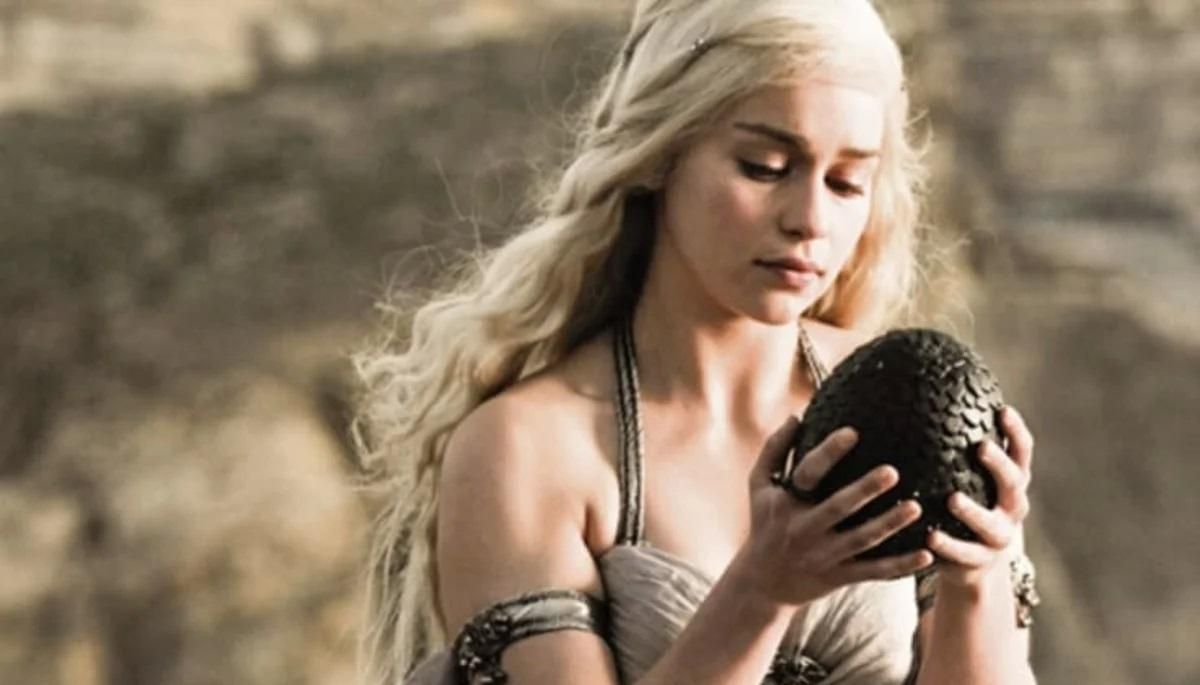 Продали за более 2 миллиона долларов: Faberge представили драконье яйцо в стиле "Игры престолов" Продали за более 2 миллиона долларов: Faberge представили драконье яйцо в стиле "Игры престолов"