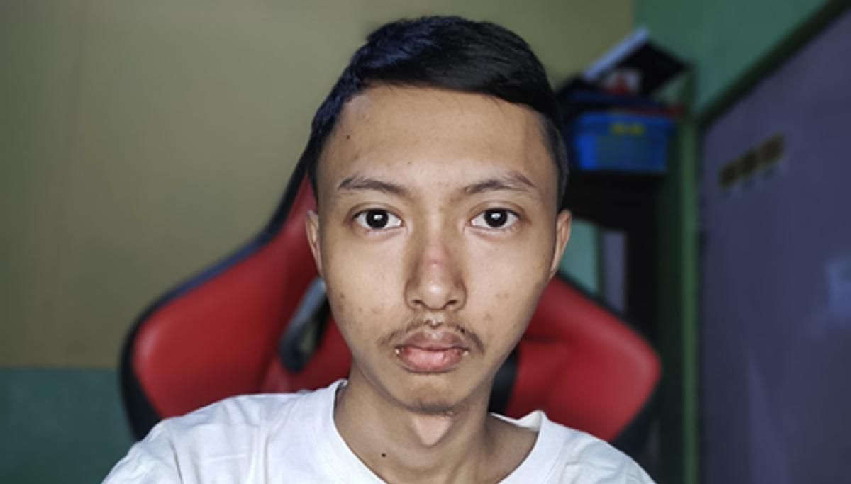 Селфі на мільйон: студент з Індонезії заробив шалені гроші на продажі власних селфі - Розваги Селфі на мільйон: студент з Індонезії заробив шалені гроші на продажі власних селфі - Розваги