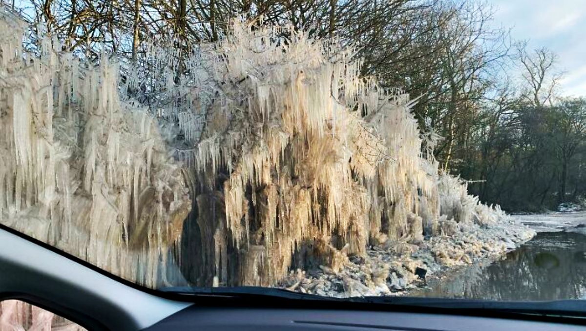 Лютый холод: 15 увлекательных фото, которые показывают, что такое настоящая зима - Развлечения Лютый холод: 15 увлекательных фото, которые показывают, что такое настоящая зима - Развлечения