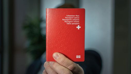 Офіційно став жінкою: швейцарець змінив стать у документах, щоб раніше вийти на пенсію