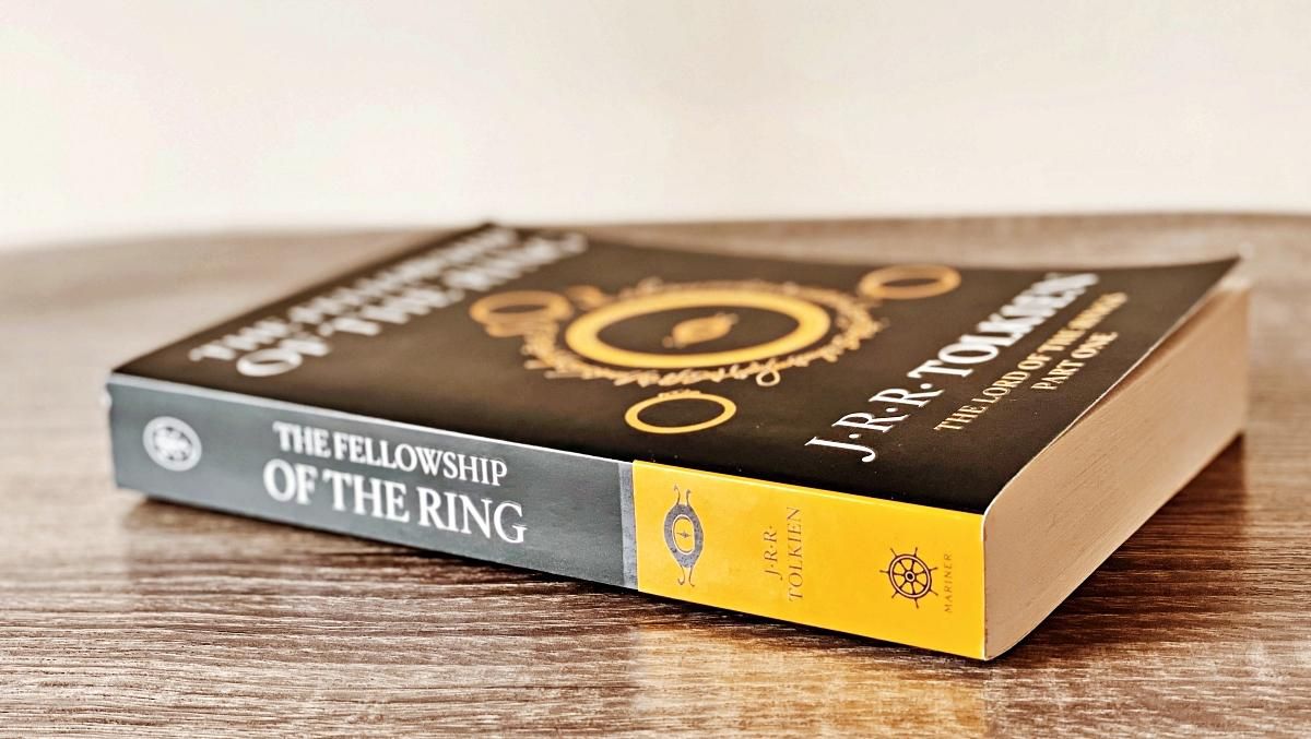 Права на фільми та ігри за "Володарем перснів" продають на аукціоні: скільки вони коштуватимуть - Розваги Права на фільми та ігри за "Володарем перснів" продають на аукціоні: скільки вони коштуватимуть - Розваги