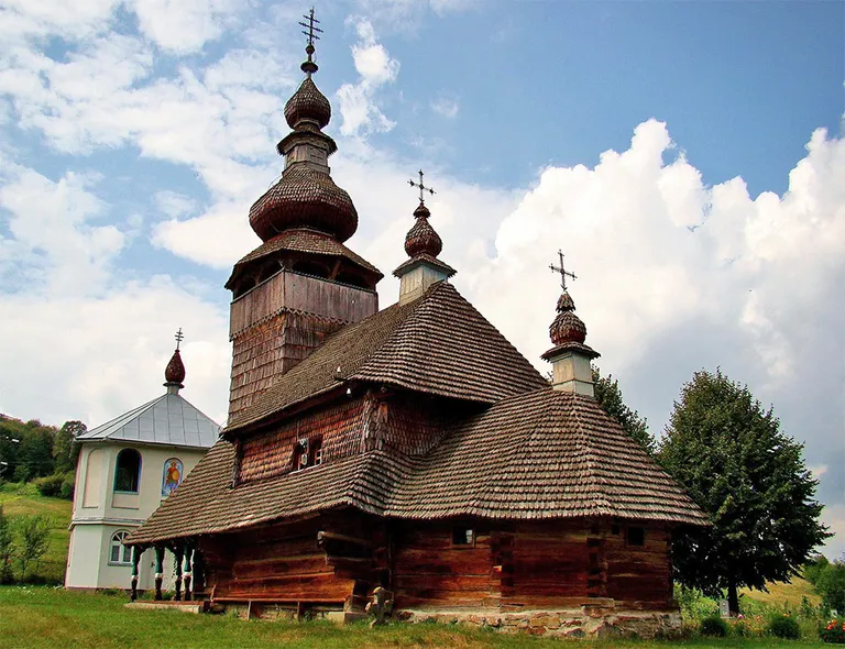 Літній відпочинок у Карпатах,туристи у карпатах,українські карпати