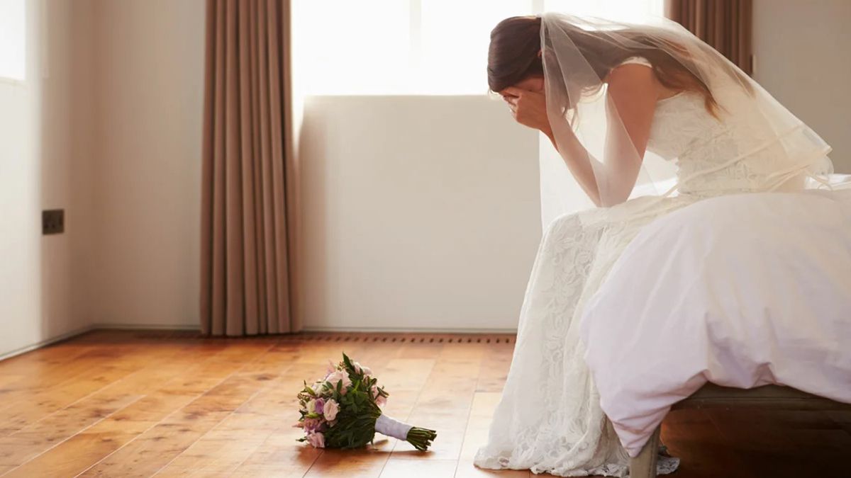 Парень тайно устроил любимой свадьбу-сюрприз, которую невеста не оценила