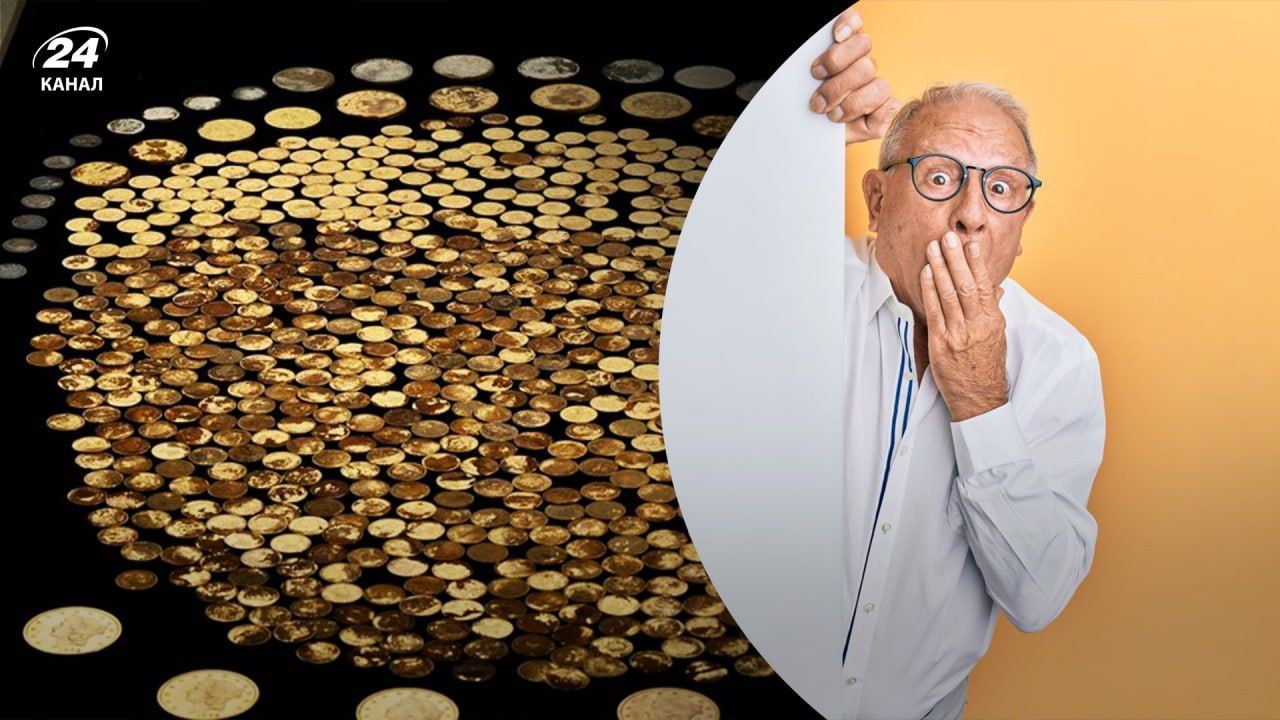 Мужчина нашел сотни редких монет прямо на своем поле: могут стоить миллионы - Развлечения