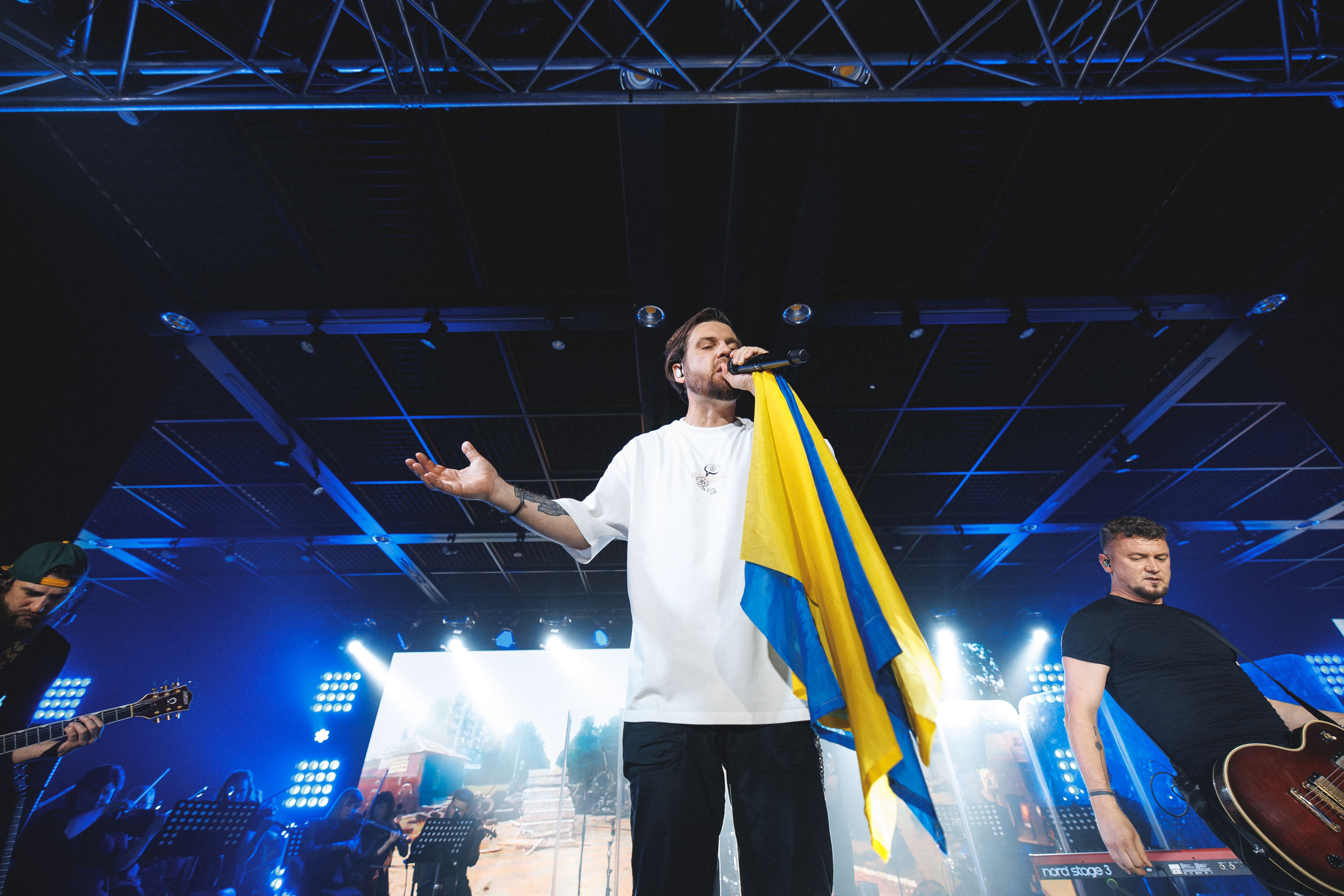 "Разом до Перемоги": БЕЗ ОБМЕЖЕНЬ їде у масштабний світовий тур - Розваги "Разом до Перемоги": БЕЗ ОБМЕЖЕНЬ їде у масштабний світовий тур - Розваги