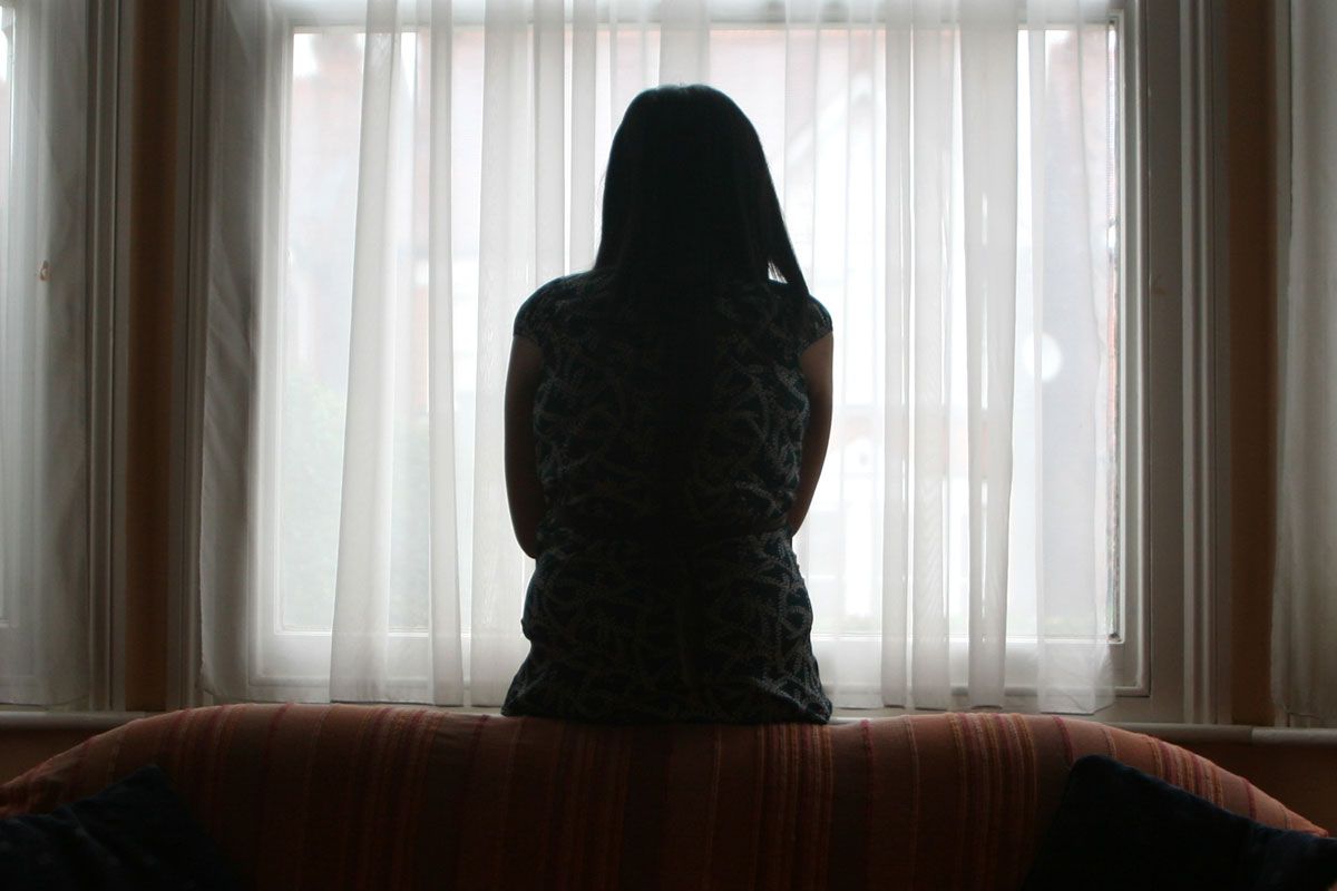 Хлопиць булить дівчину за те, що у неї є метеоризми Хлопиць булить дівчину за те, що у неї є метеоризми