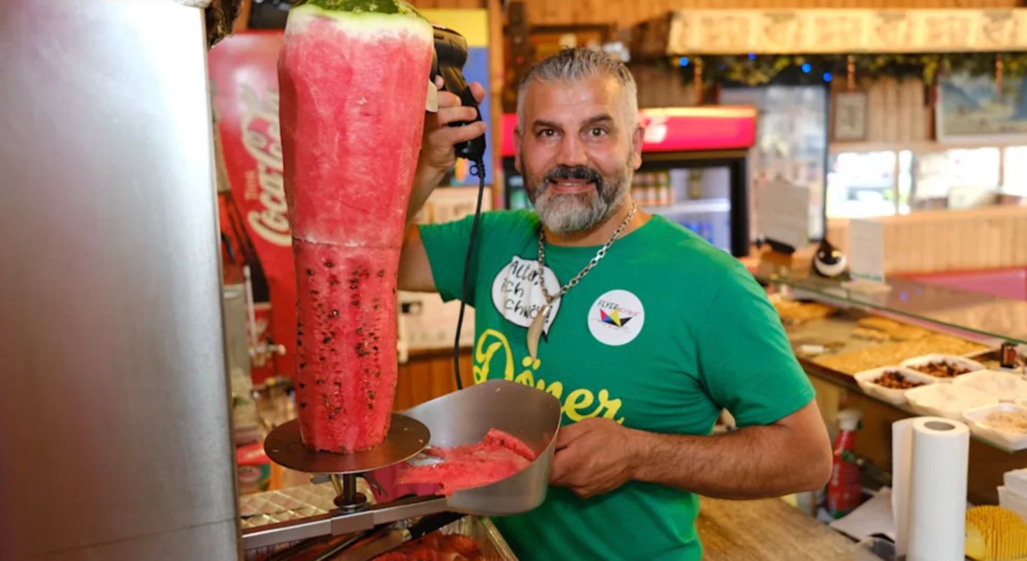 Как в Германии готовят мелонер - шаурму из арбуза и мяты - Развлечения 24 Как в Германии готовят мелонер - шаурму из арбуза и мяты - Развлечения 24