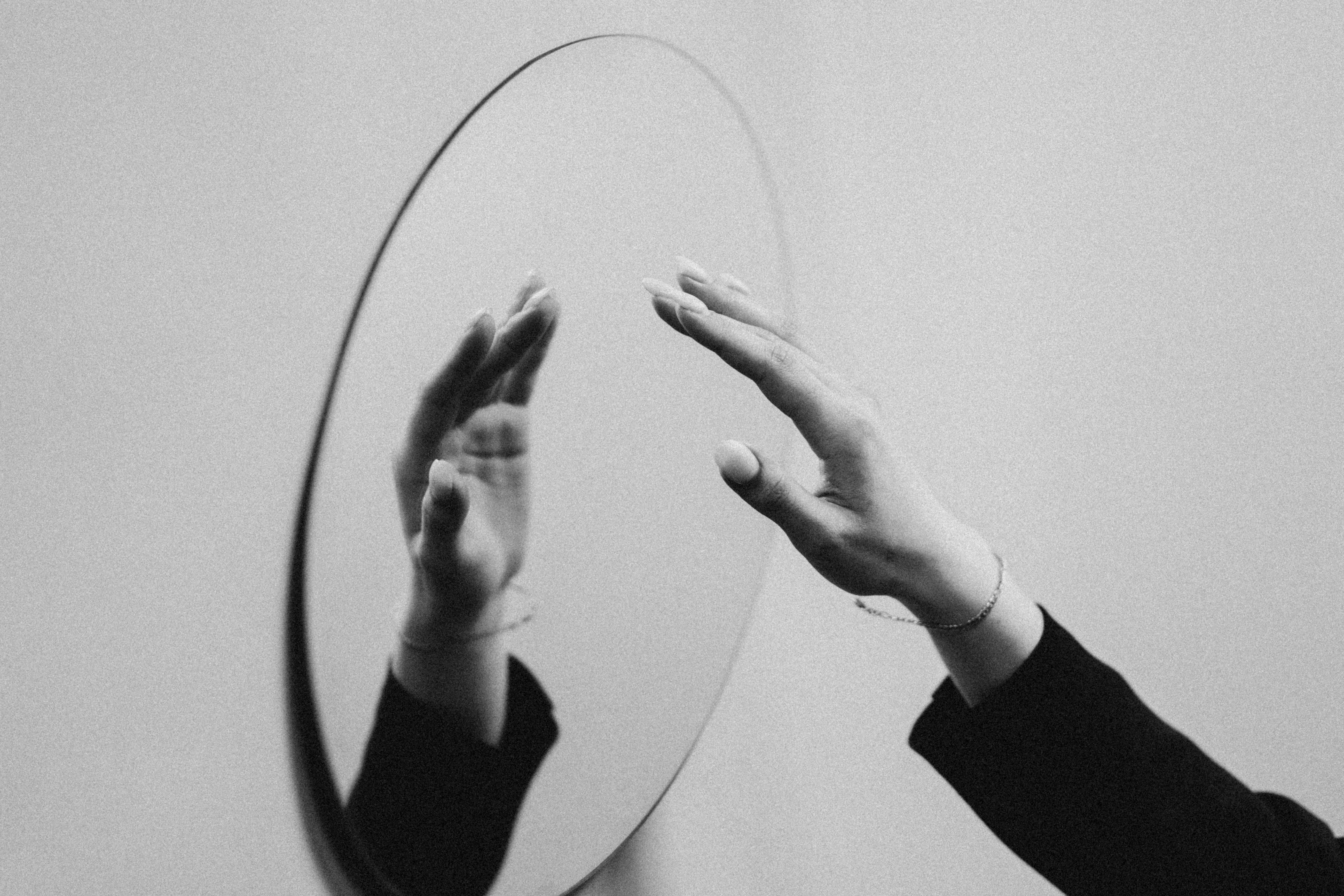 Оберіть дзеркало – розкрий свою приховану особистість за допомогою тесту