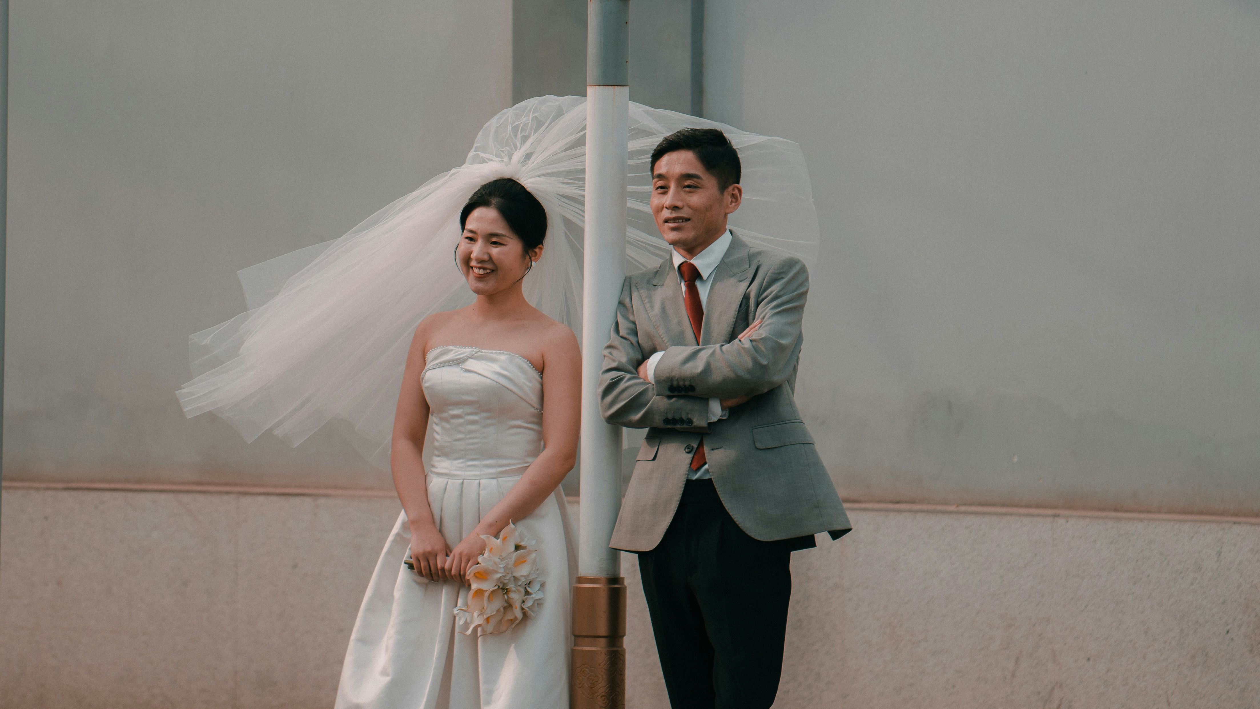 Китайские молодожены будут получать лотерейные билеты бесплатно - причина Китайские молодожены будут получать лотерейные билеты бесплатно - причина