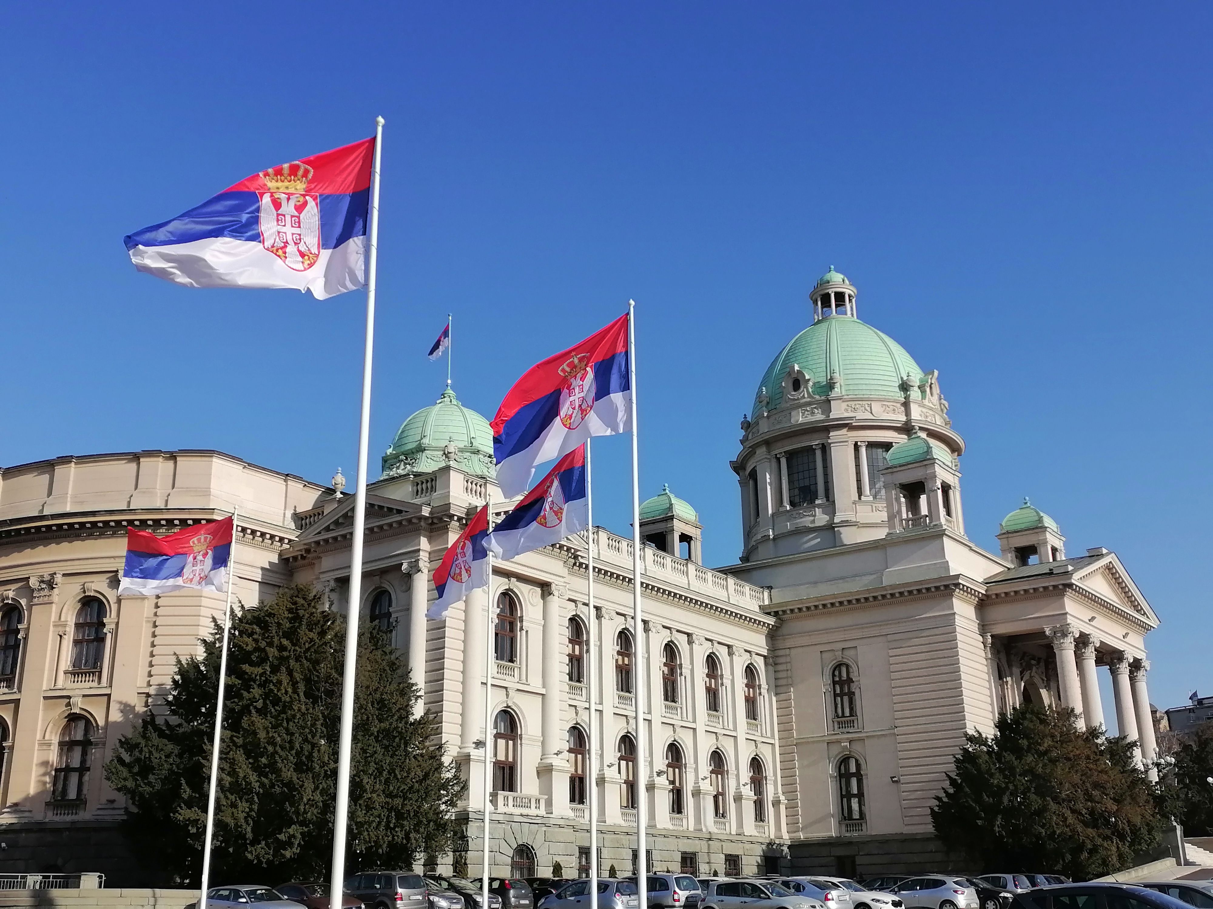 Президент Сербии обвинил оппозицию в краже туалетной бумаги