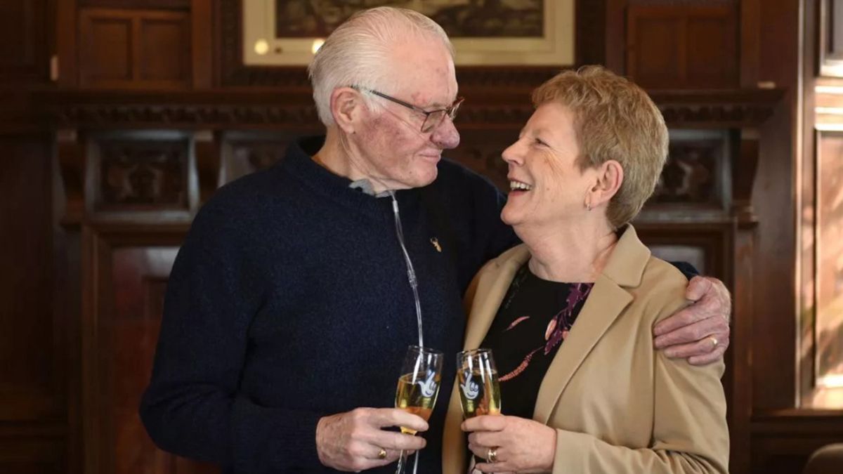 Пожилая пара выиграла в лотерею в Британии - сколько они выиграли
