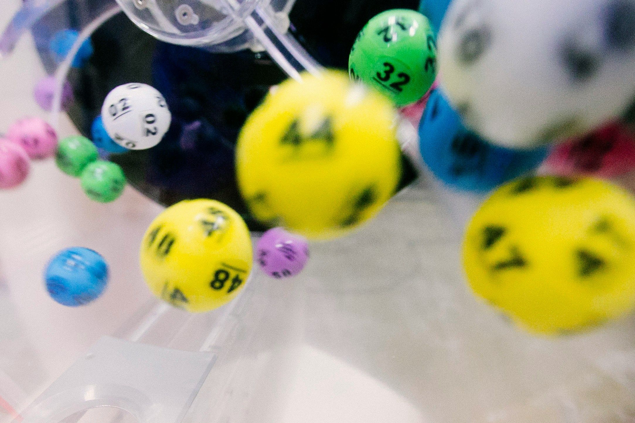 Выигрыш женщины в лотерею уничтожило странное стечение обстоятельств