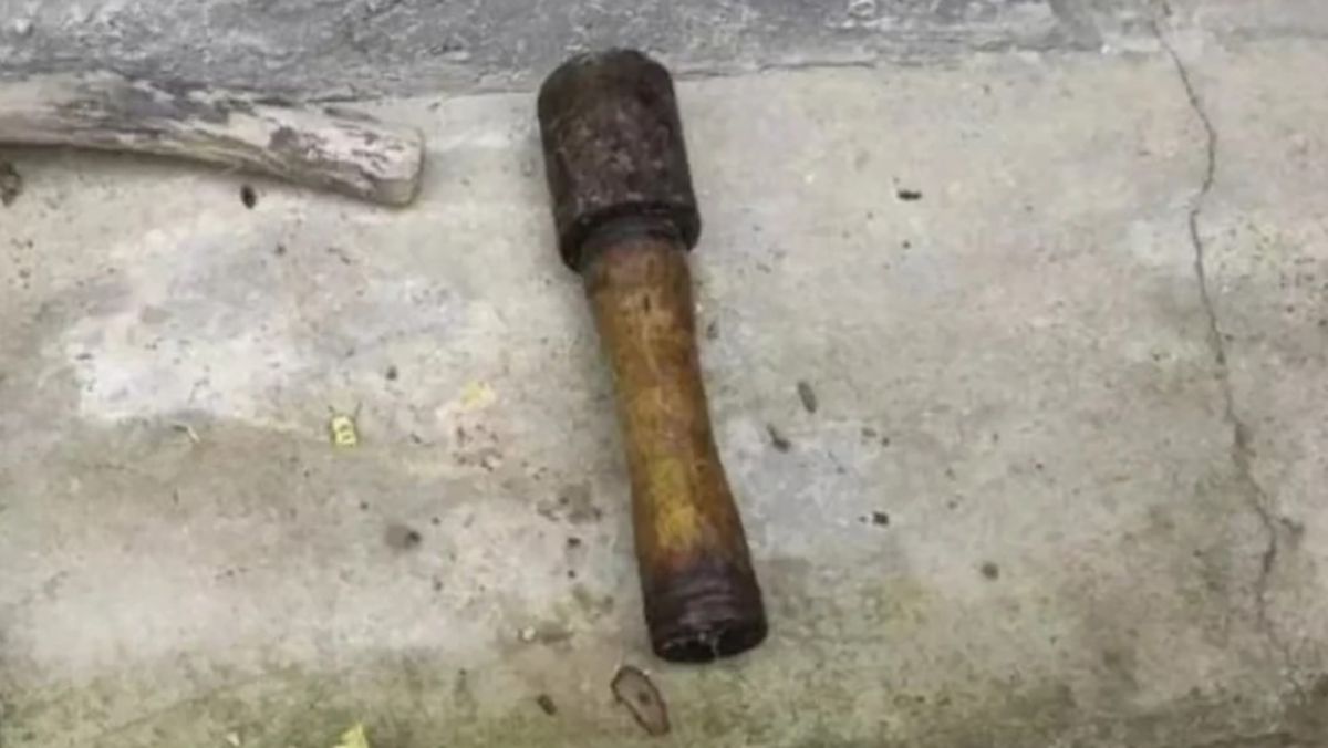 Бабушка десятилетиями использовала гранату как молоток Бабушка десятилетиями использовала гранату как молоток