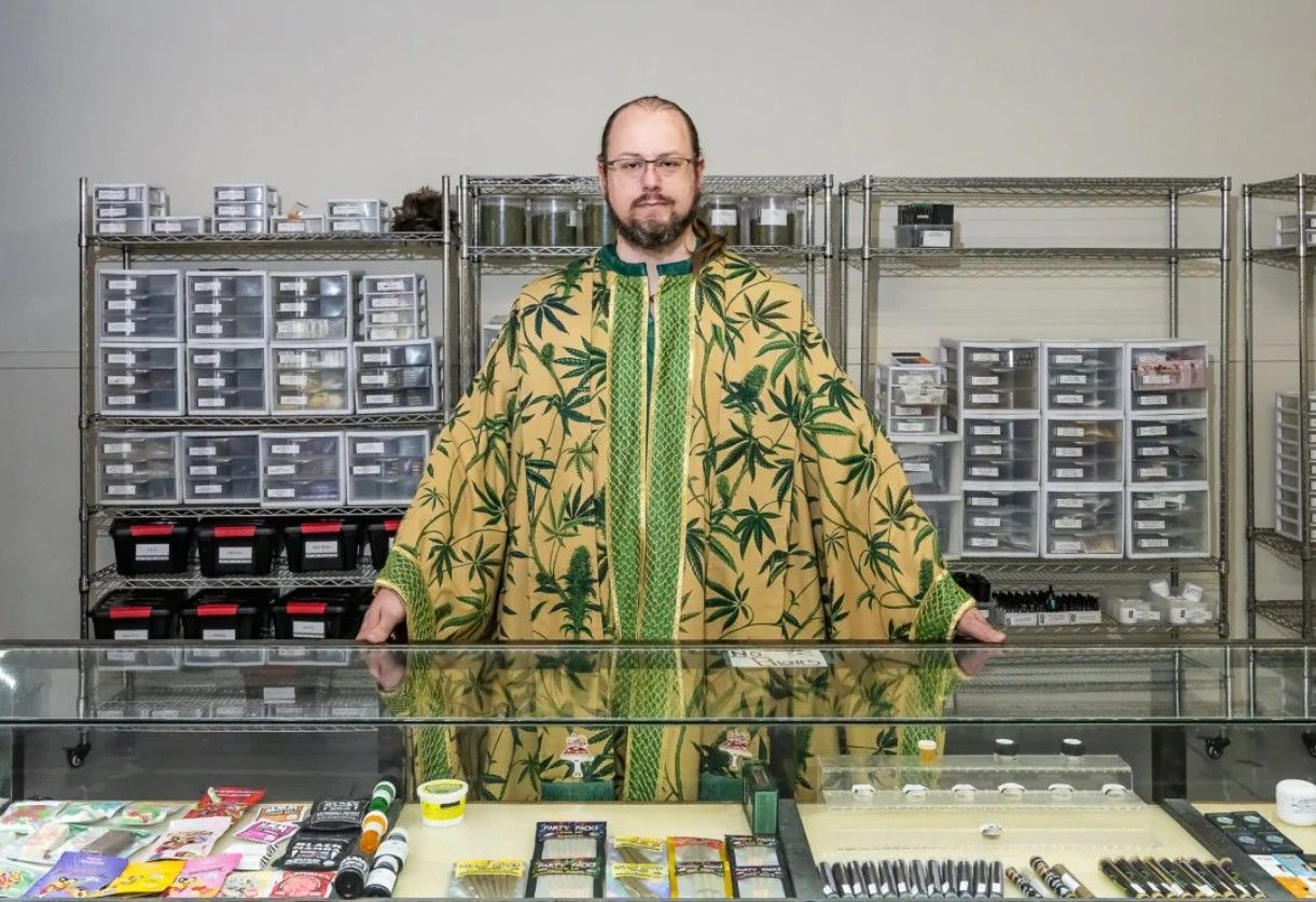 В США есть церковь, поклоняющаяся каннабису - каковы ее главные идеи В США есть церковь, поклоняющаяся каннабису - каковы ее главные идеи