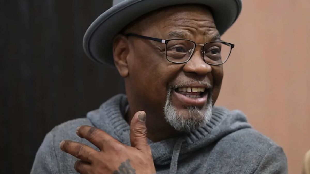 Мужчина привел в тюрьму почти 50 лет за преступление, которое он не совершал Мужчина привел в тюрьму почти 50 лет за преступление, которое он не совершал