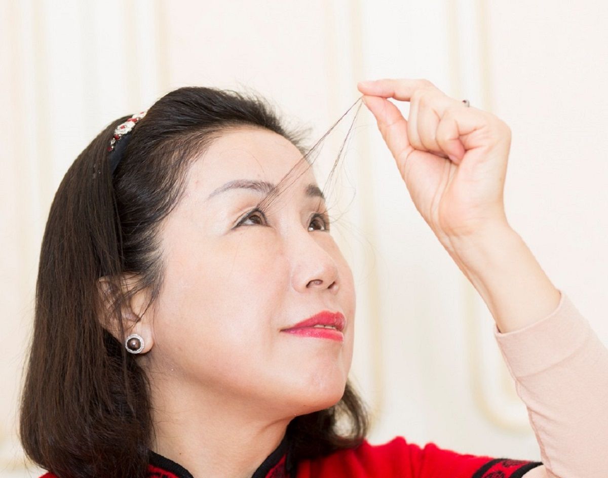 Ю Цзянься відростила найдовші вії у світі